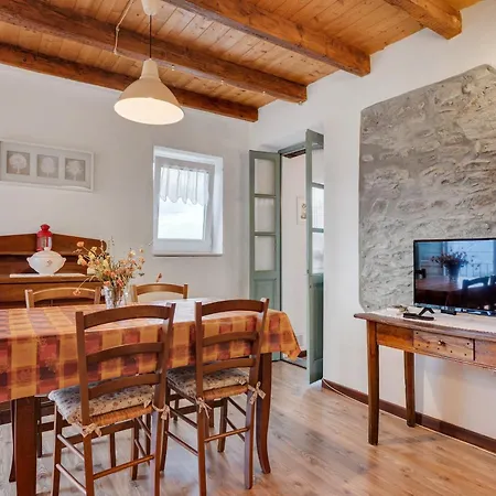 Cozy Hideaway Above * Сан-Сиро
