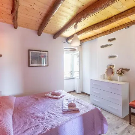 Cozy Hideaway Above * San Siro (Lombardy)