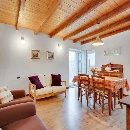 Cozy Hideaway Above Vakantiehuis