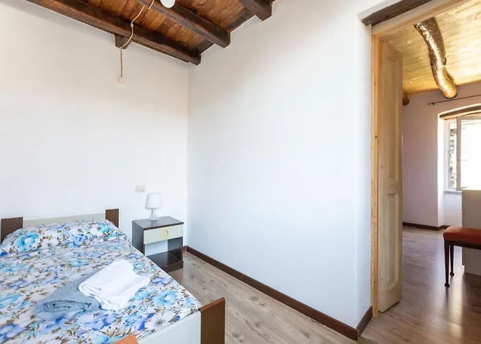 Cozy Hideaway Above Vakantiehuis San Siro (Lombardy)